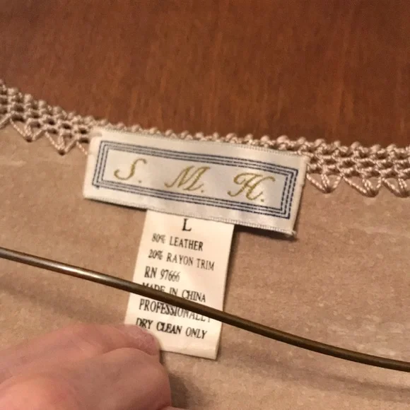 Large Beige leather vest with rayon trim & buttons . - Picture 2 of 5